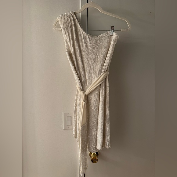 RETROFETE Ella Sequin Dress - Picture 4 of 6